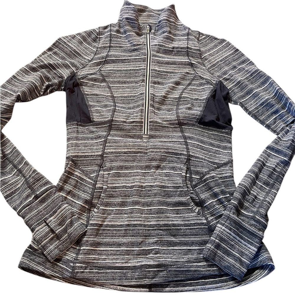 Lululemon Striped Half-Zip Athletic Top in Heathered Black & White. 
Size 6